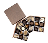 Fyldt Chokolade i kobber�ske - 3 lag i vifteform.