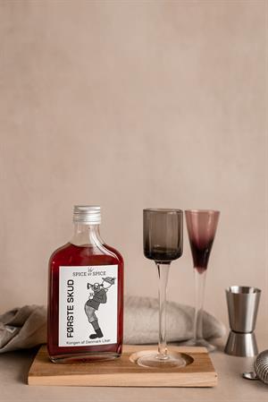 Jæger Første Skud - Kongen af Danmark Likør 200 ml (1 TILBAGE)